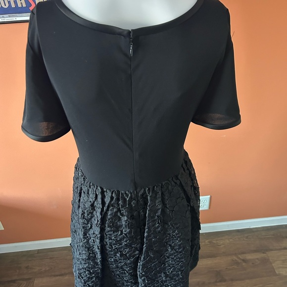 VINTAGE JEANNENE BOOHER black short-sleeved a-line dress - Picture 9 of 9